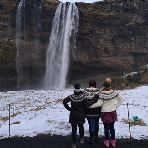 Meet your Posher, Shan